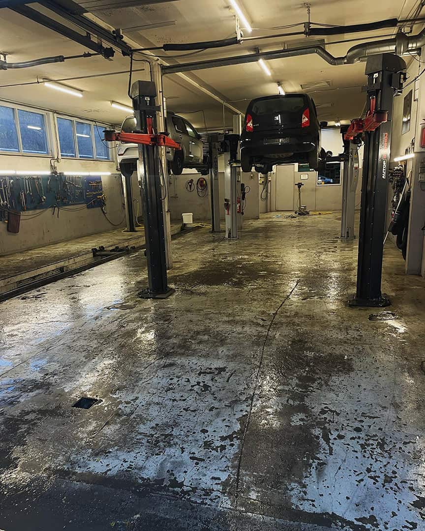 Før epoxy blev lagt ud i værkstedet